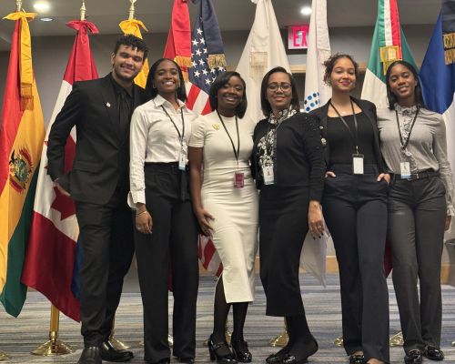 Estudiantes del IPL se destacan en el GlobalMUNers realizado en Nueva York