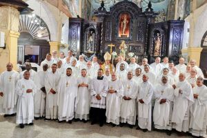 Sacerdotes del IPL presente en la Misa Crismal Diocesana