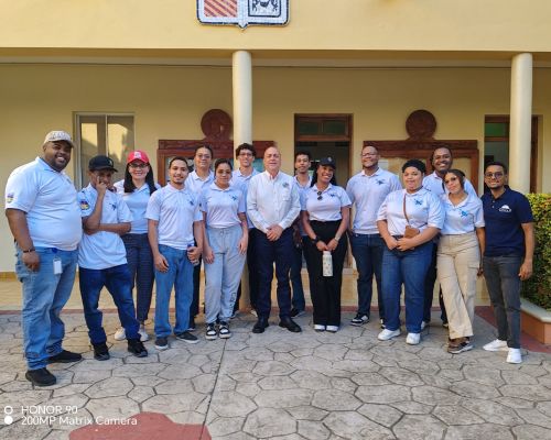 Jóvenes del PLIUL realizan inserción de sensibilización social en el Cibao y la Frontera